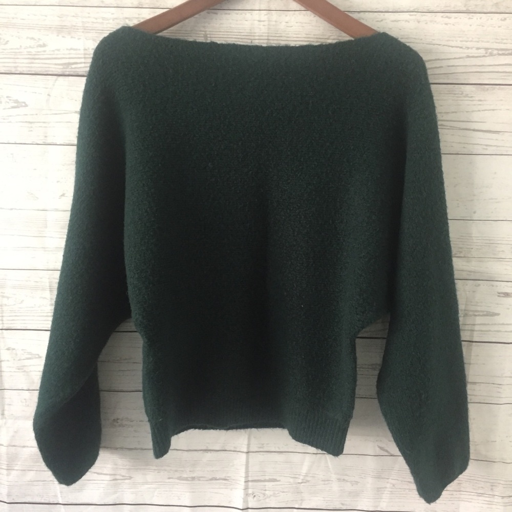 Green off the shoulder women’s sweater Size Large